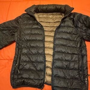 Tumi Black and Brown Puffer Jacket
